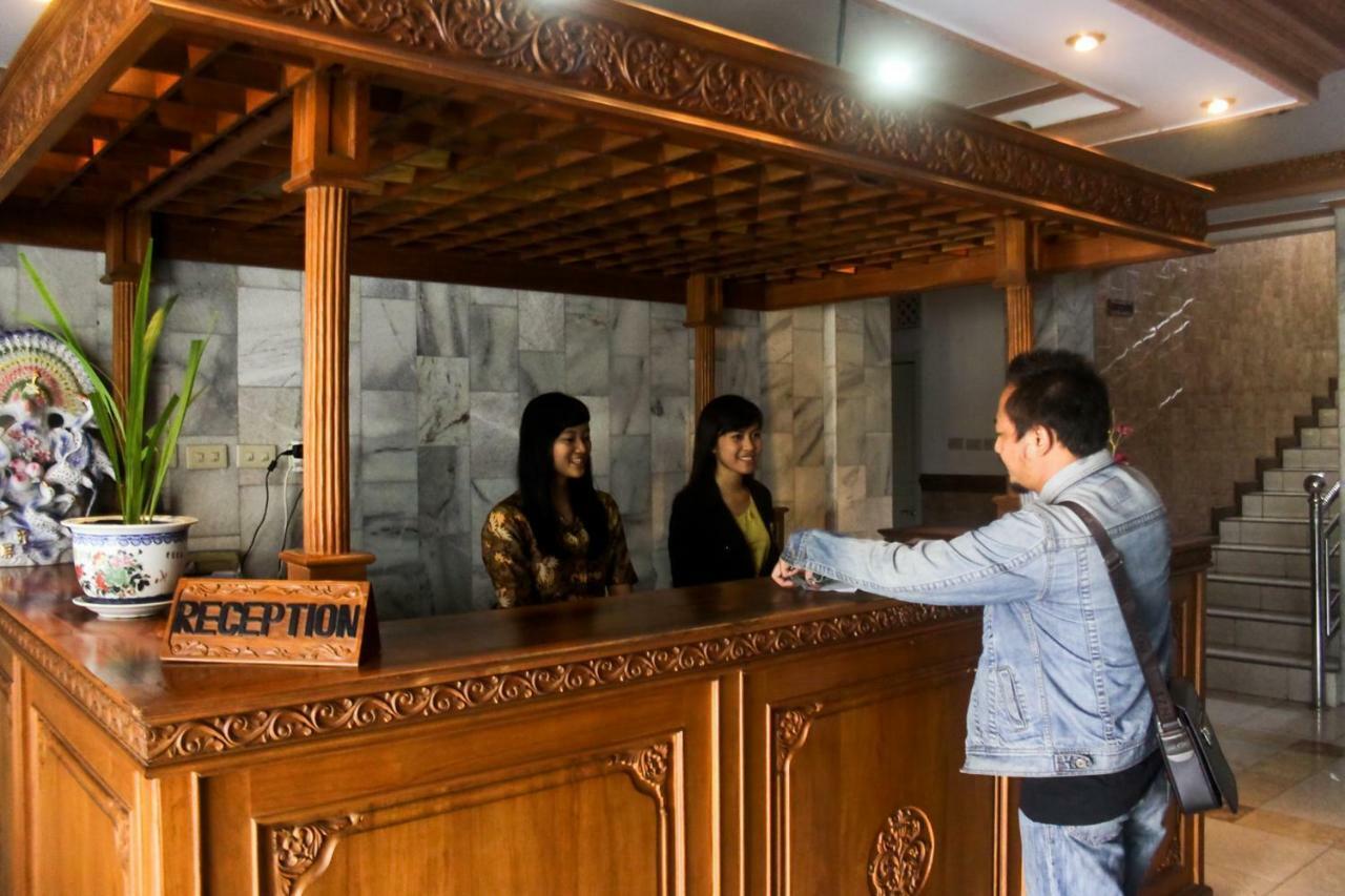 Indramayu Hotel Wiwi Perkasa 2 מראה חיצוני תמונה
