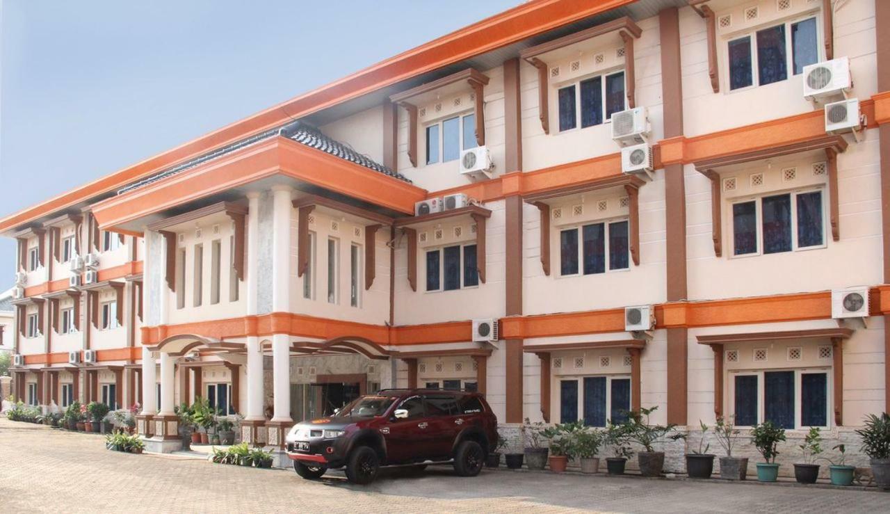 Indramayu Hotel Wiwi Perkasa 2 מראה חיצוני תמונה